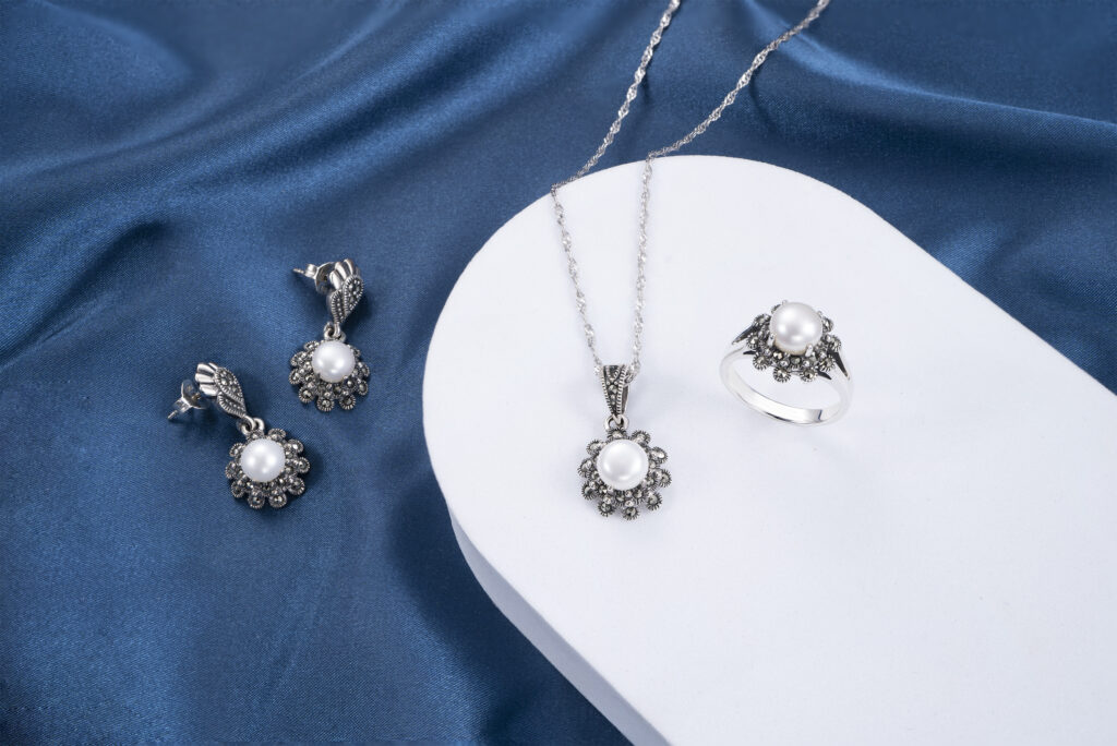 SILVER JEWELLERY EMAIL MARKETING STRATEGY