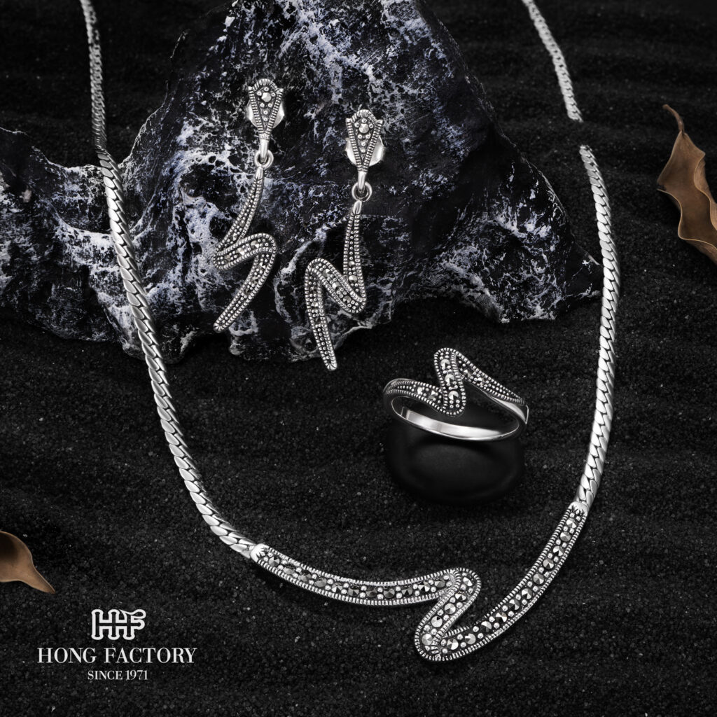 SILVER JEWELLERY CUSTOMER LOYALTY