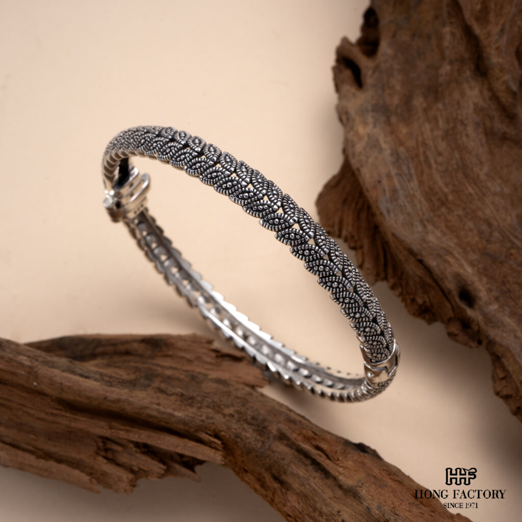 Silver Vintage Jewelry